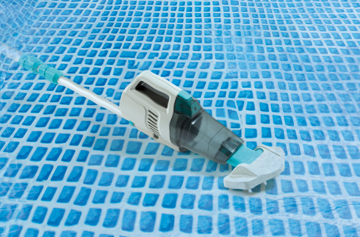 Intex Manual Pool Vacuum With Rechargeable Battery - 28628